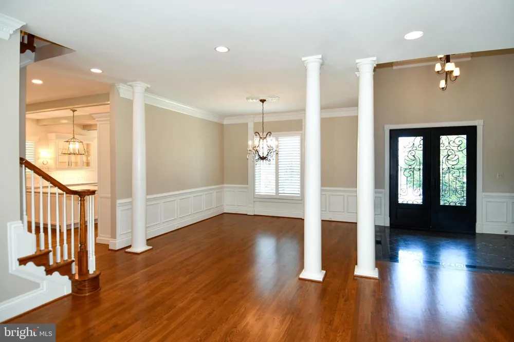 7808 SOUTHDOWN ROAD Alexandria, VA 22308