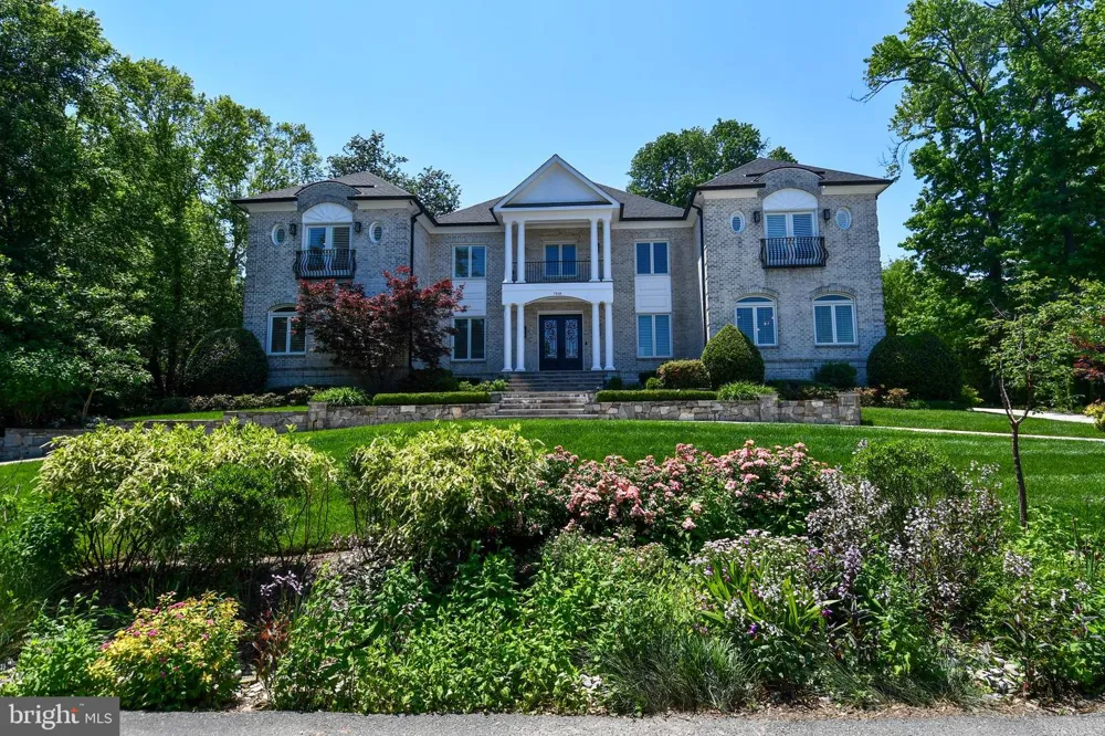 7808 SOUTHDOWN ROAD Alexandria, VA 22308