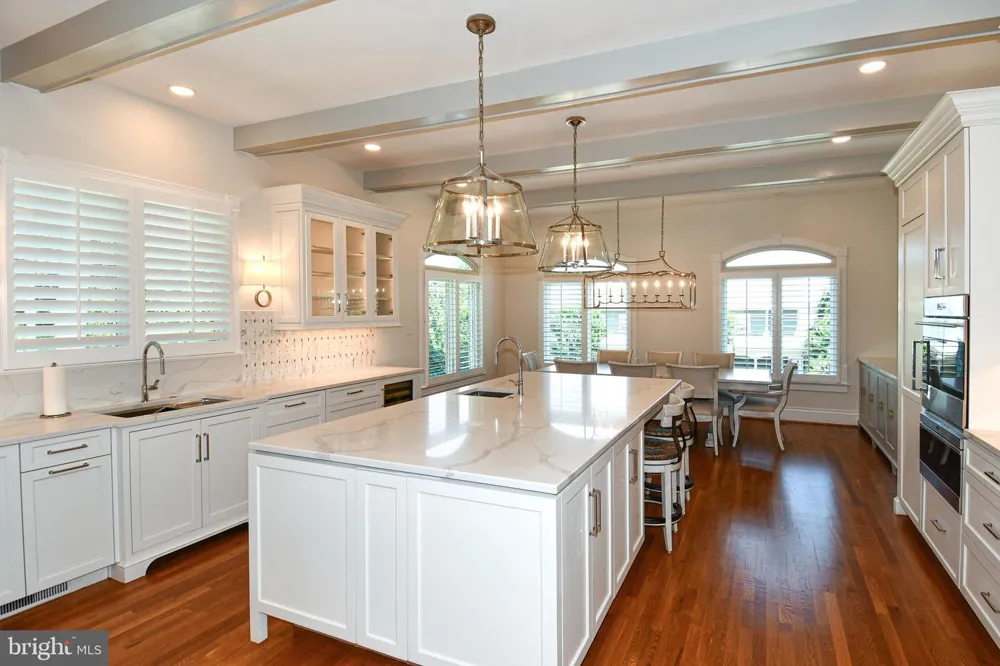7808 SOUTHDOWN ROAD Alexandria, VA 22308