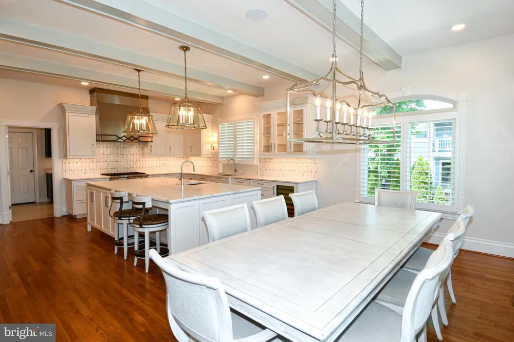 7808 SOUTHDOWN ROAD Alexandria, VA 22308