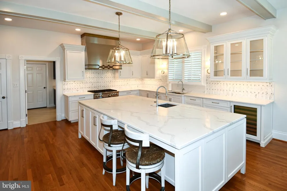 7808 SOUTHDOWN ROAD Alexandria, VA 22308