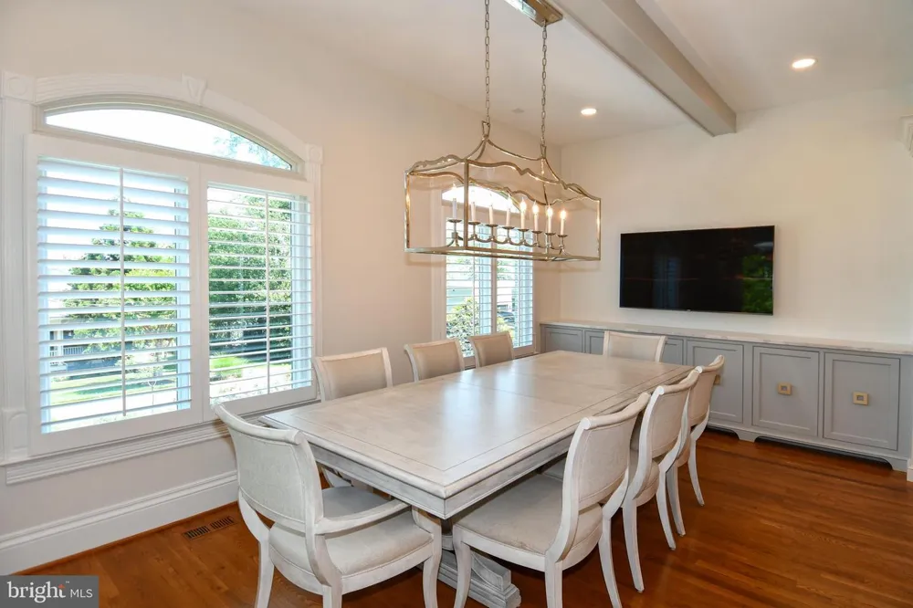 7808 SOUTHDOWN ROAD Alexandria, VA 22308