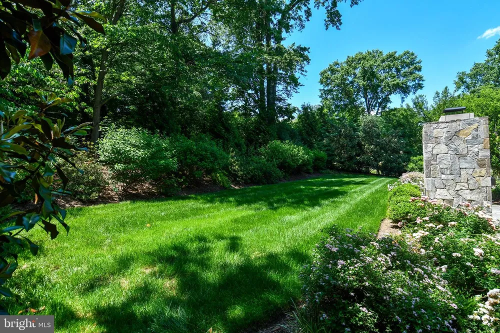 7808 SOUTHDOWN ROAD Alexandria, VA 22308
