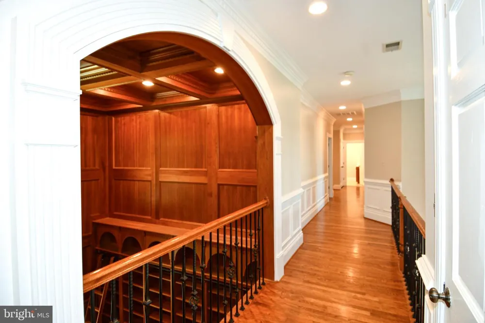 7808 SOUTHDOWN ROAD Alexandria, VA 22308