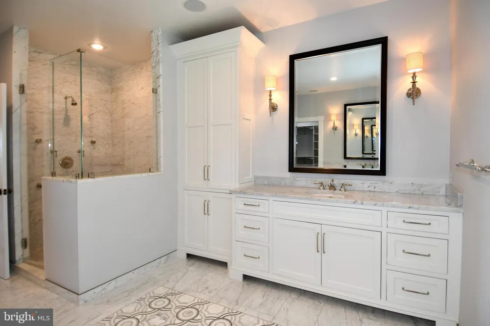 7808 SOUTHDOWN ROAD Alexandria, VA 22308