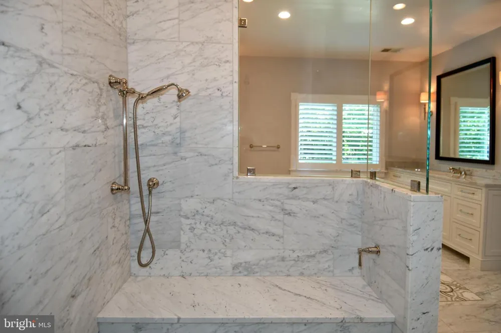7808 SOUTHDOWN ROAD Alexandria, VA 22308