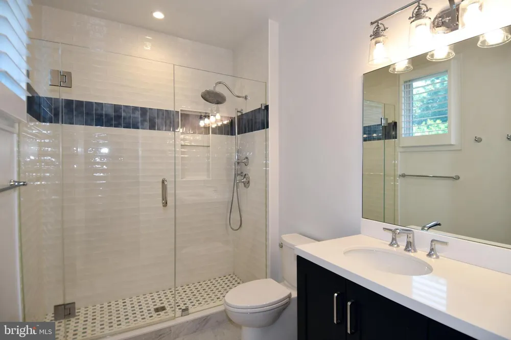 7808 SOUTHDOWN ROAD Alexandria, VA 22308