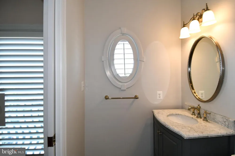 7808 SOUTHDOWN ROAD Alexandria, VA 22308