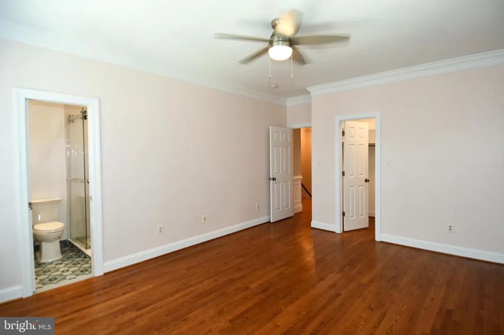 7808 SOUTHDOWN ROAD Alexandria, VA 22308