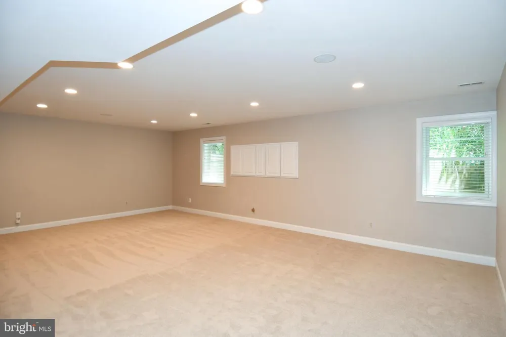 7808 SOUTHDOWN ROAD Alexandria, VA 22308