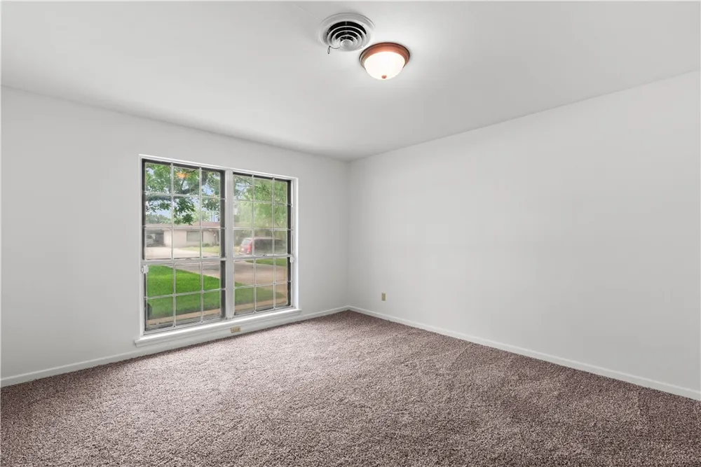 1333 Rose Drive Alice, TX 78332