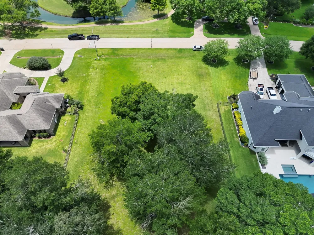 32915 Whitburn Trail Weston Lakes, TX 77441