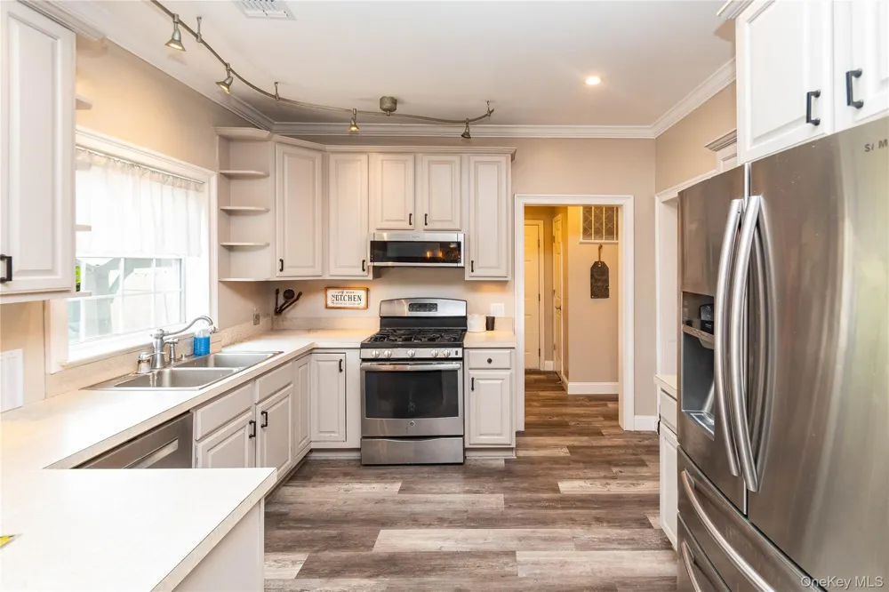 1 Starlight Path Wallkill, NY 12589