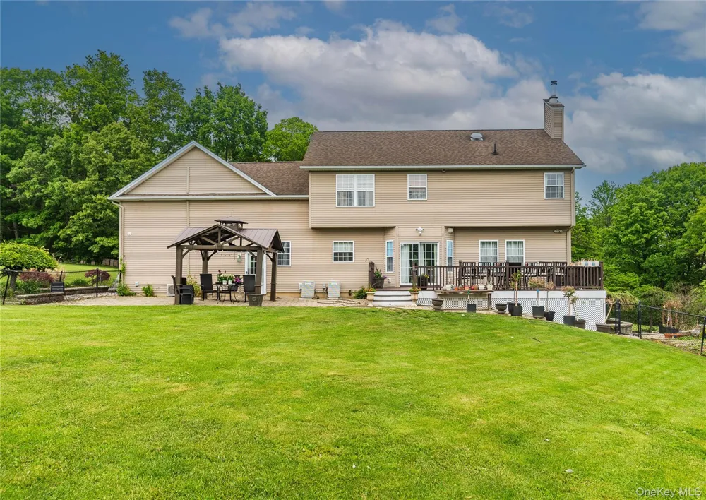 1 Starlight Path Wallkill, NY 12589