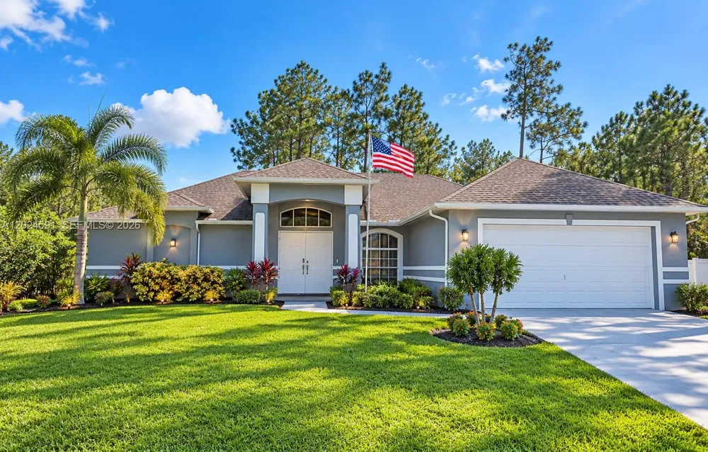 3740 NE 10th Ave Naples, FL 34120