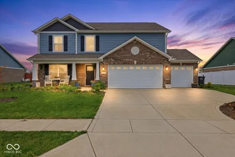 1553 Bush Way