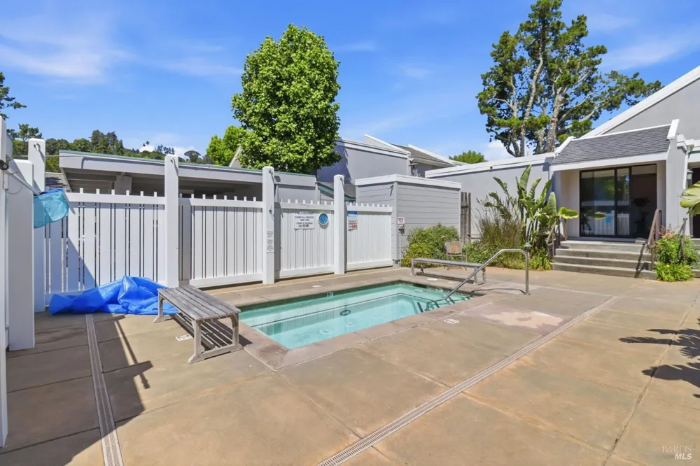 318 Larkspur Plaza Drive Larkspur, CA 94939