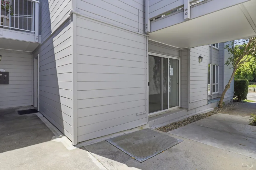 318 Larkspur Plaza Drive Larkspur, CA 94939