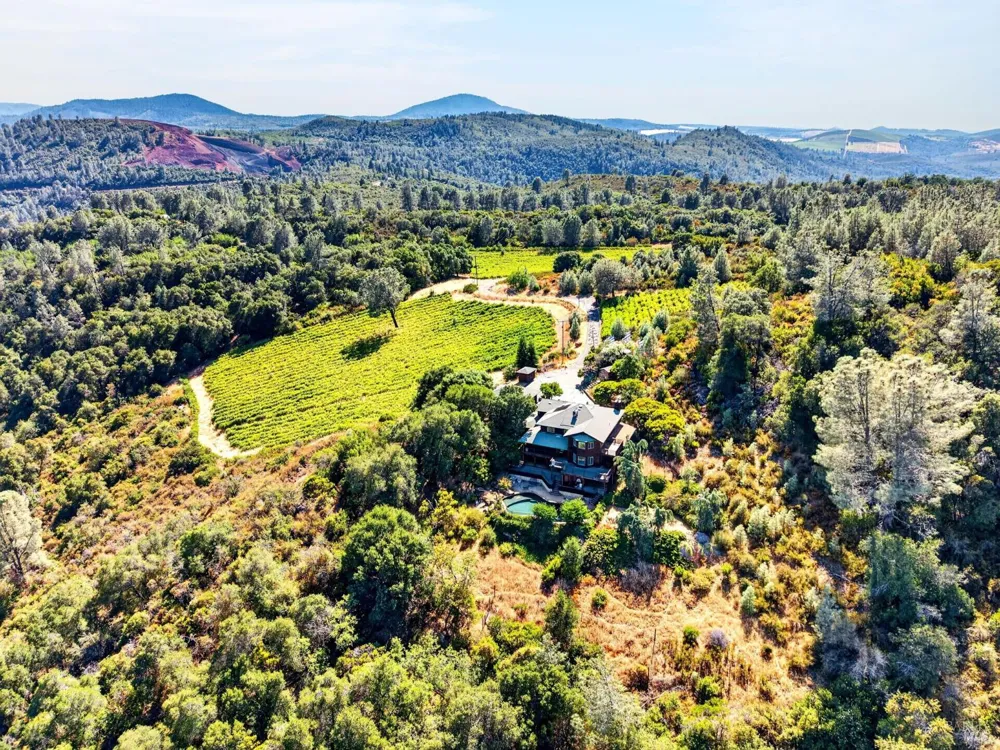 7490 Walnut Lane Lower Lake, CA 95457