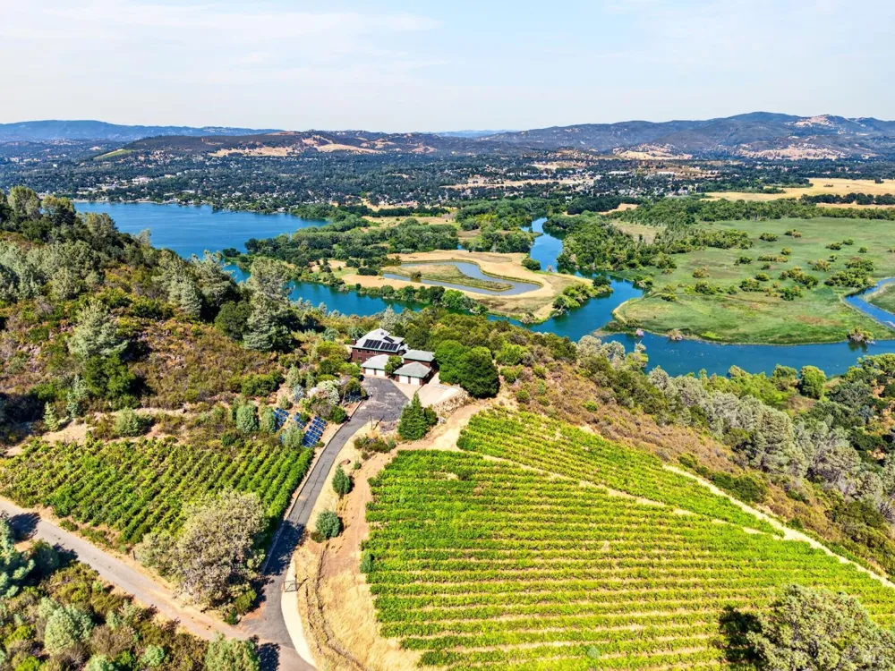 7490 Walnut Lane Lower Lake, CA 95457