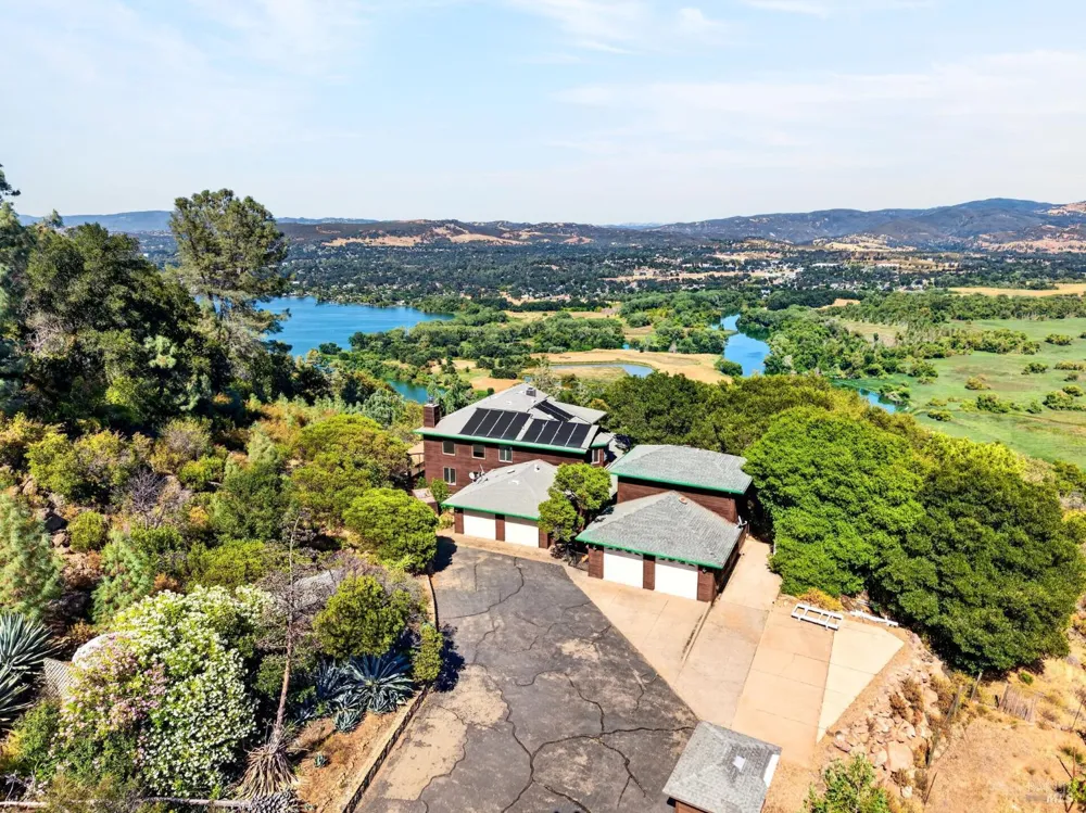 7490 Walnut Lane Lower Lake, CA 95457