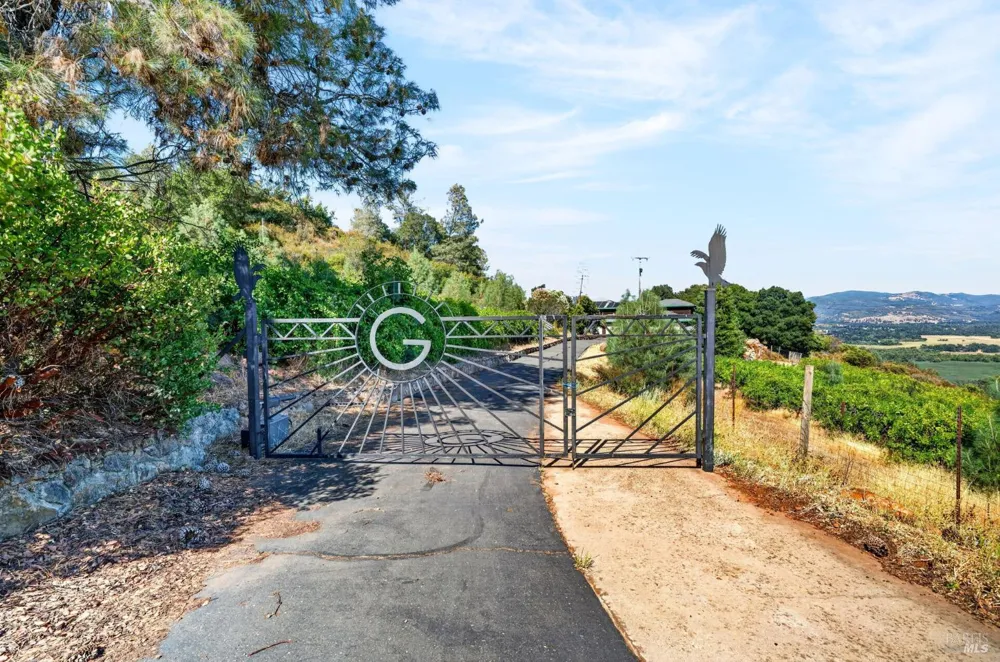 7490 Walnut Lane Lower Lake, CA 95457