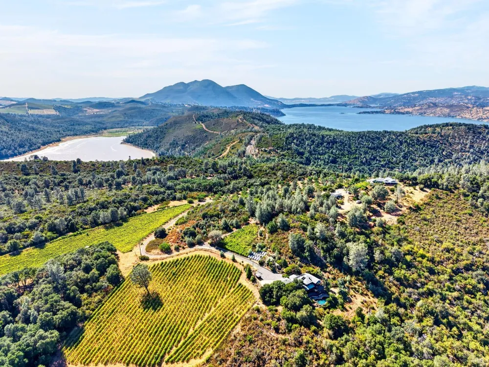 7490 Walnut Lane Lower Lake, CA 95457