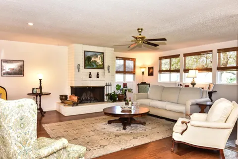 17 Temelec Circle
