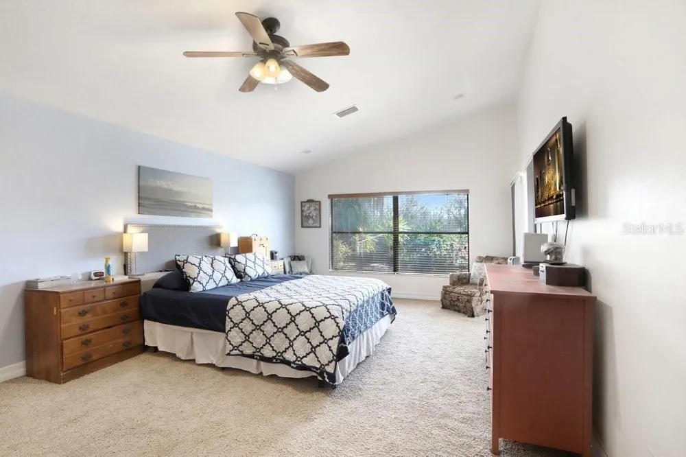 15723 STARLING WATER DRIVE Lithia, FL 33547