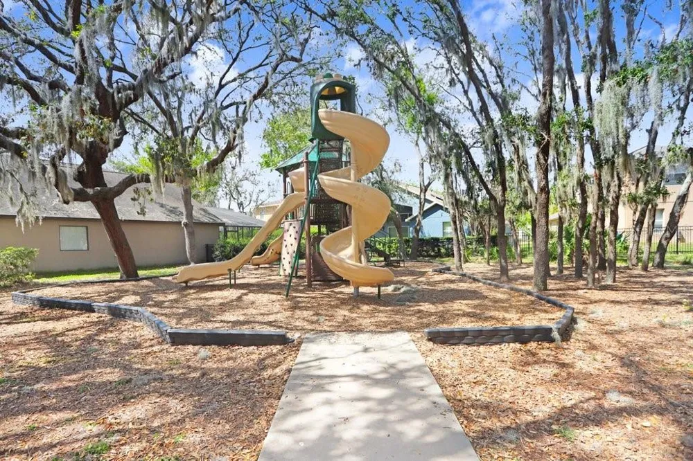 15723 STARLING WATER DRIVE Lithia, FL 33547