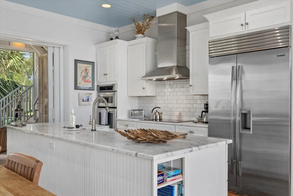 7143 LA LENAIRE DRIVE Longboat Key, FL 34228