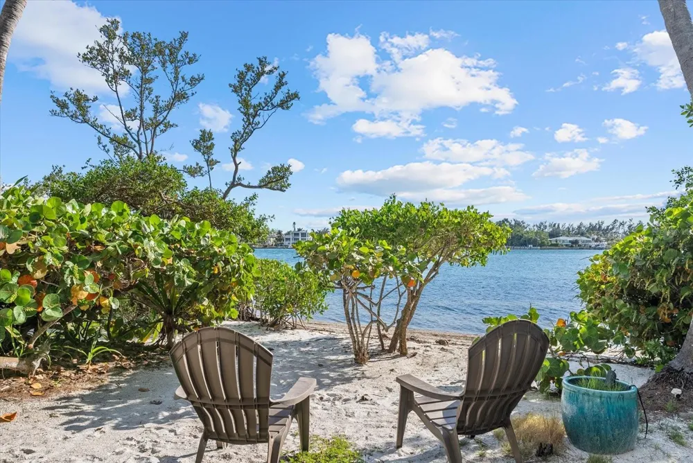 7143 LA LENAIRE DRIVE Longboat Key, FL 34228