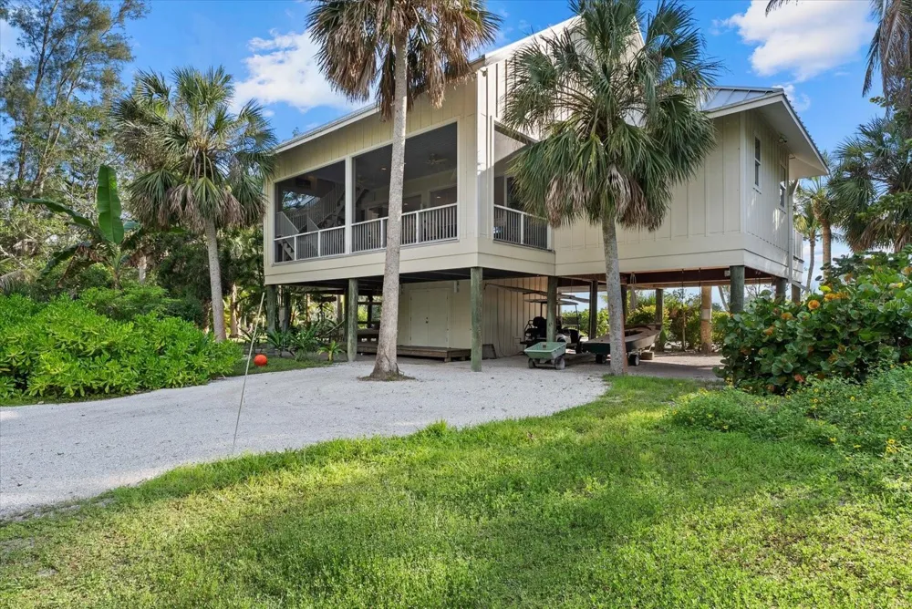 7143 LA LENAIRE DRIVE Longboat Key, FL 34228