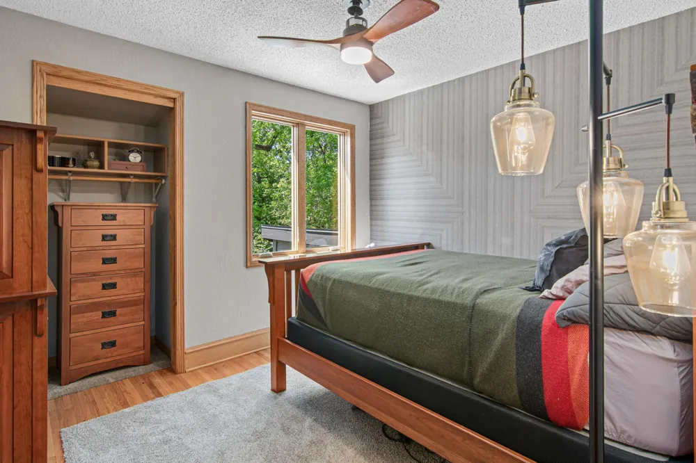 1377 2nd Avenue Newport, MN 55055