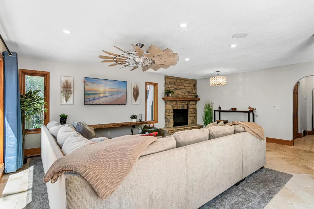 1377 2nd Avenue Newport, MN 55055