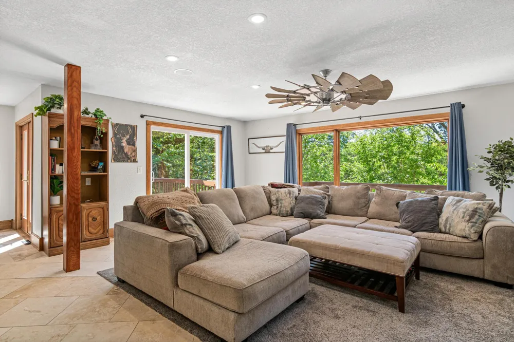 1377 2nd Avenue Newport, MN 55055
