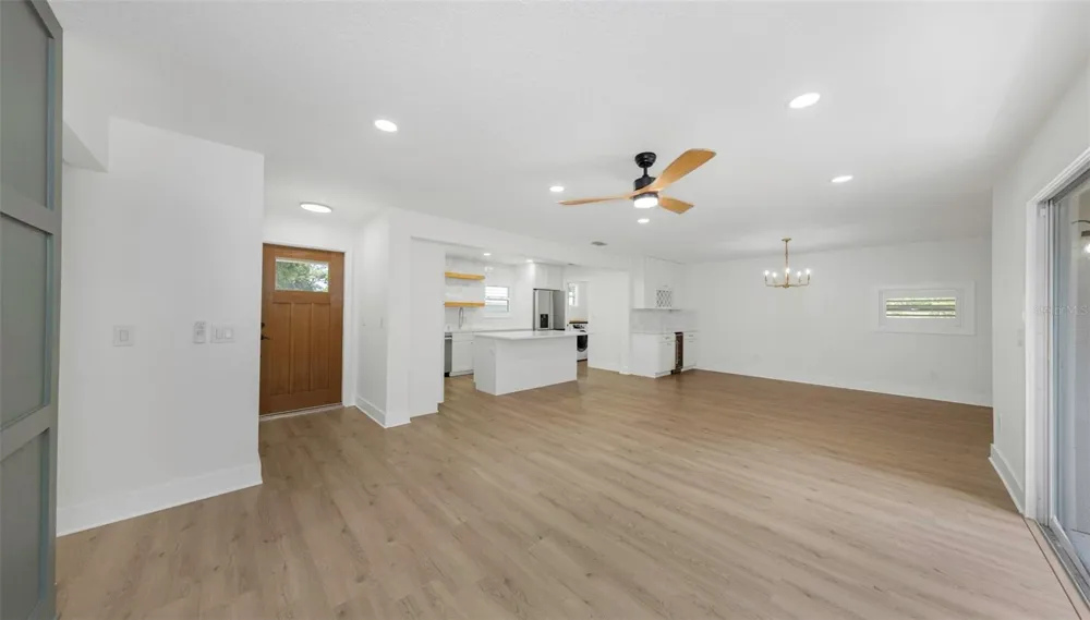 710 31ST AVENUE St Petersburg, FL 33704