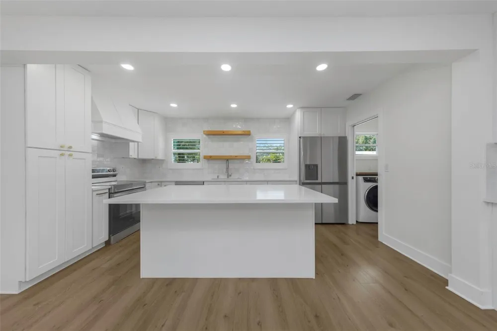 710 31ST AVENUE St Petersburg, FL 33704