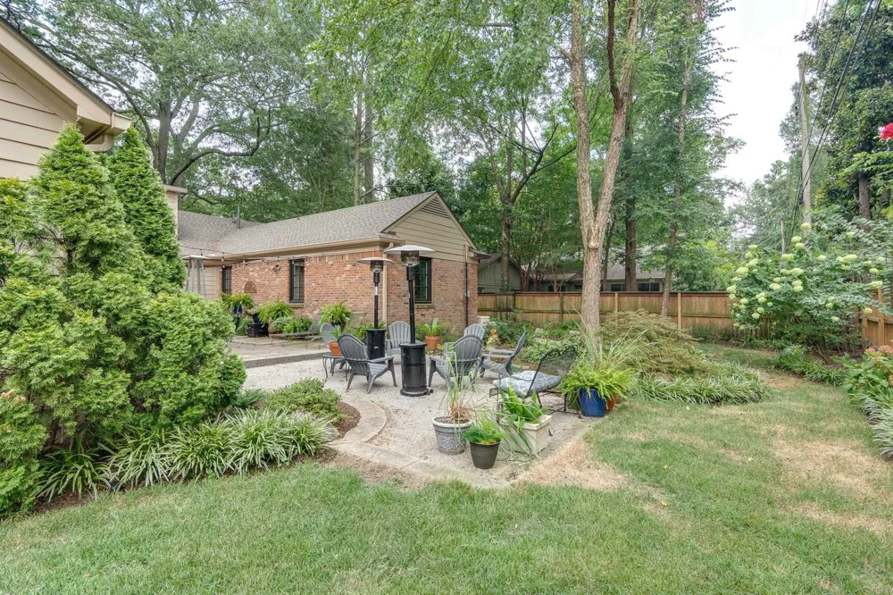 65 LAVERNE LN Memphis, TN 38117