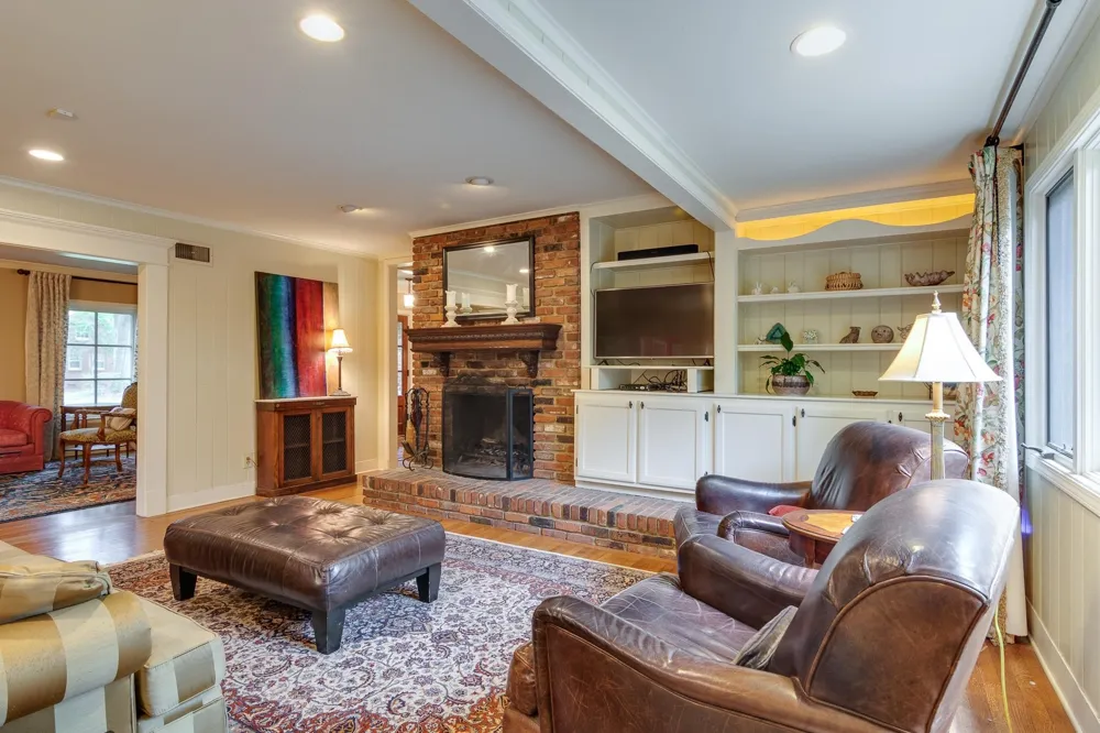 65 LAVERNE LN Memphis, TN 38117