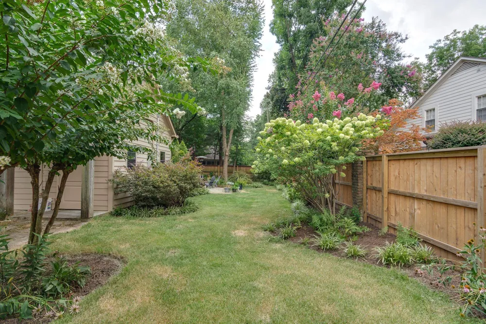 65 LAVERNE LN Memphis, TN 38117