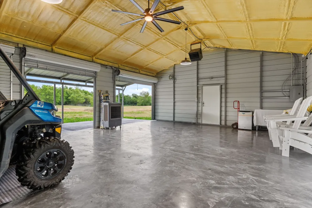 300 Grellhesl West, TX 76691
