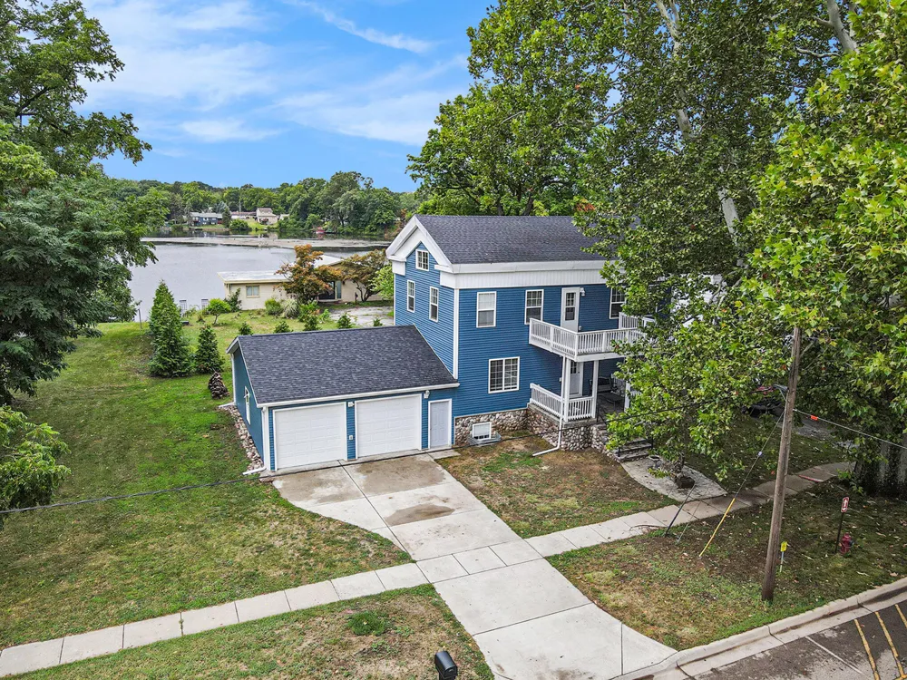 115 Gremps Street Paw Paw Village, MI 49079