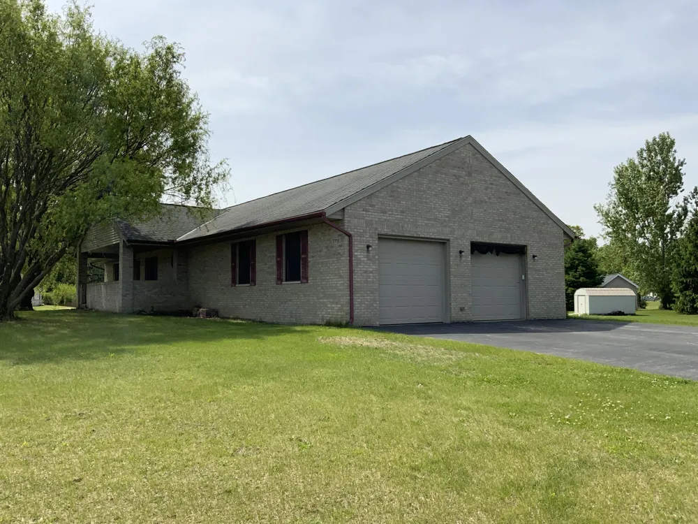 7715 Hidden Knoll Court NE #41 Conway Township, MI 48418