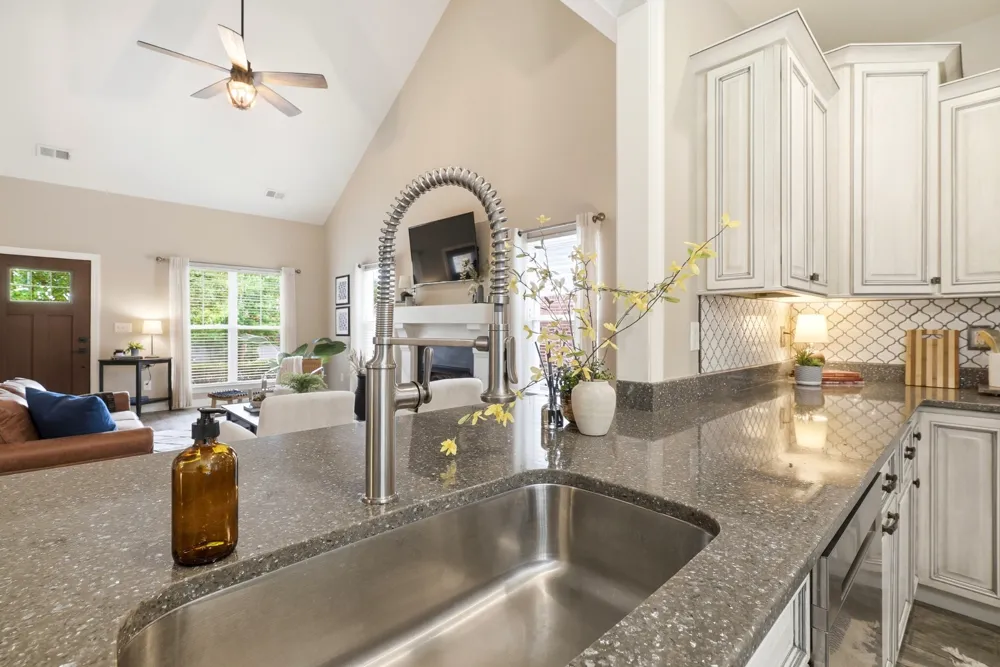 7412 Riverland Dr Nashville, TN 37221
