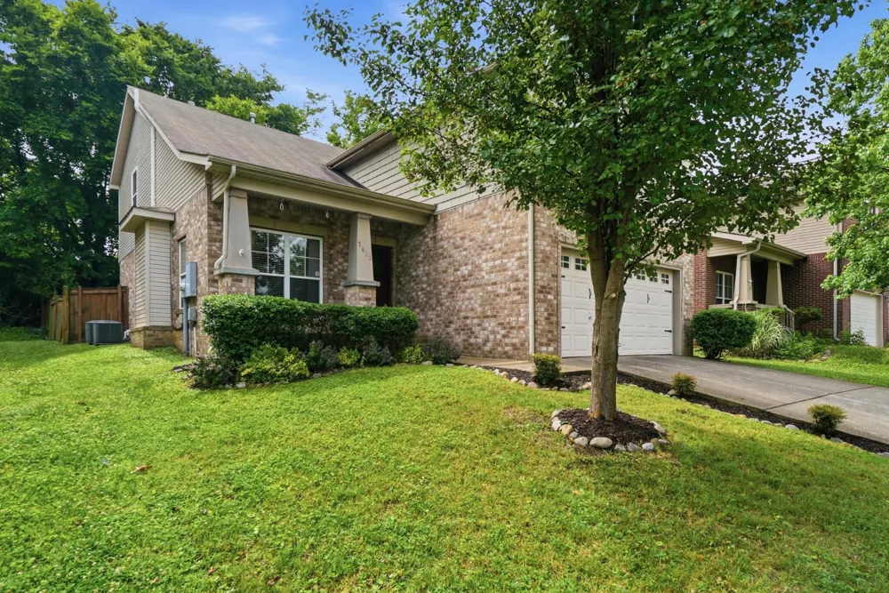 7412 Riverland Dr Nashville, TN 37221