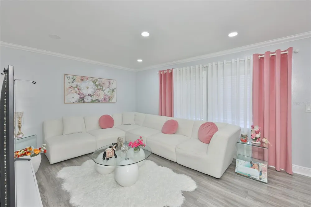 1865 CLEARBROOKE DRIVE Clearwater, FL 33760
