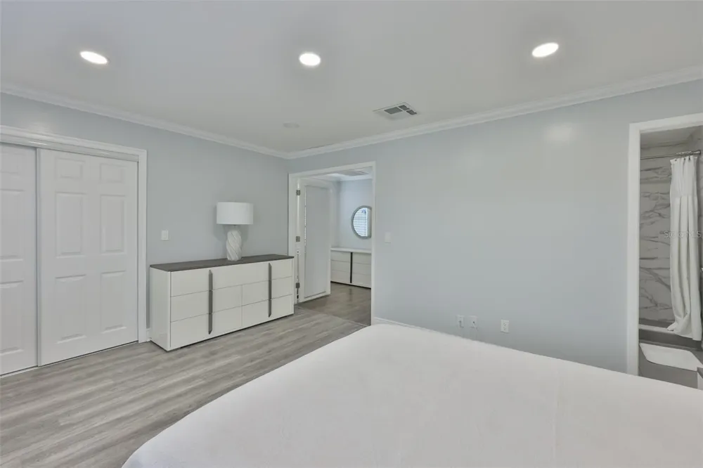 1865 CLEARBROOKE DRIVE Clearwater, FL 33760