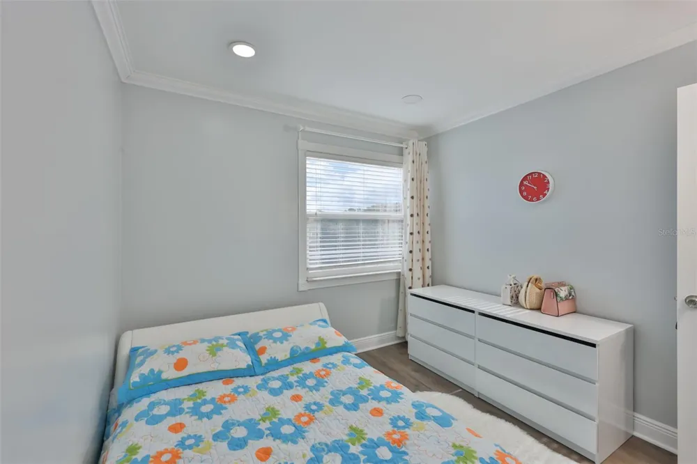 1865 CLEARBROOKE DRIVE Clearwater, FL 33760