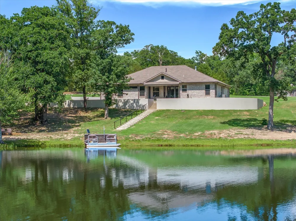 147 County Road 2309 Mineola, TX 75773